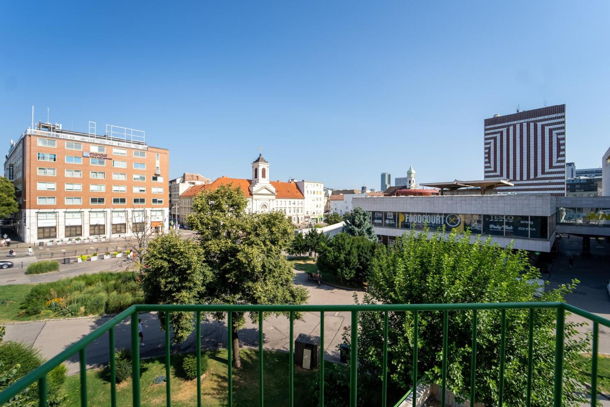 Verve Home Old Town Dunajska 2 Bratislava Esterno foto